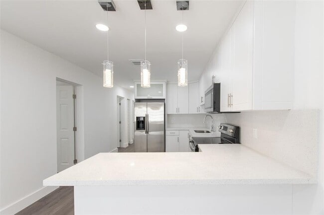 Building Photo - 2921 NW 25th St