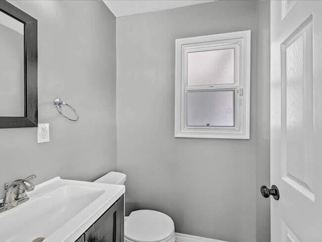 Building Photo - Beautiful 3 BD, 1.5 BA Remodeled Home in North Clairemont!