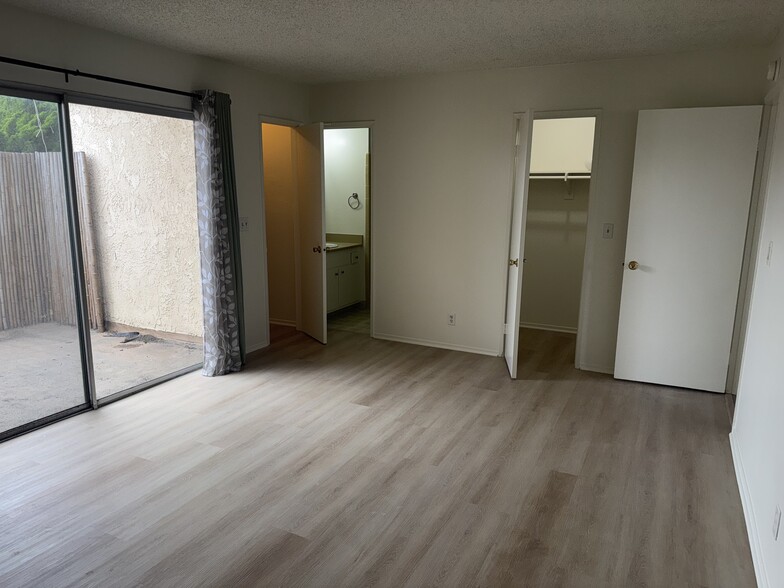 Building Photo - 16703 Lynn Ln
