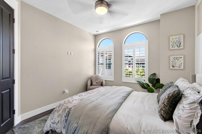Building Photo - 622 Windward Cir S