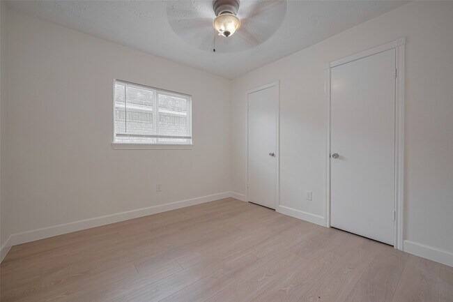 Building Photo - 16250 Rancho Blanco Dr