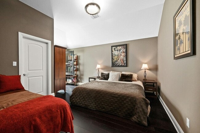 Building Photo - Fully Furnished Modern Home in Rocky Creek!