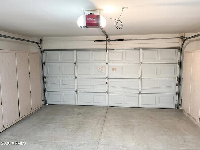 Building Photo - 4148 E Anderson Dr