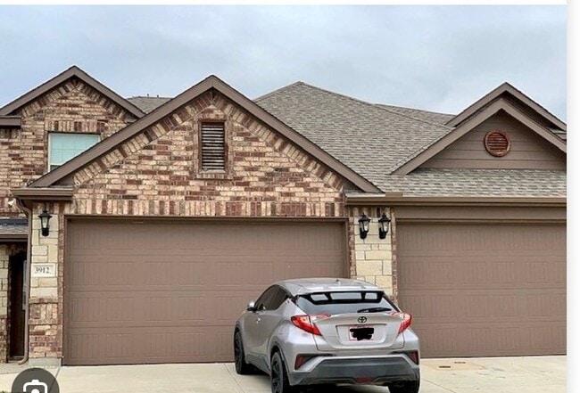 Building Photo - 3912 Ashton Dr