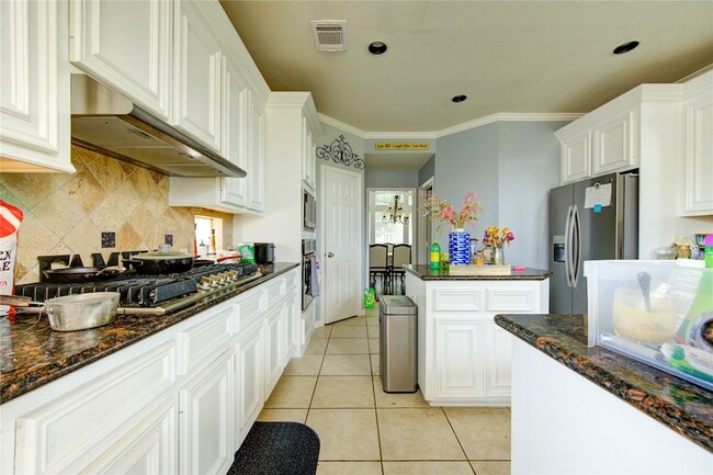Building Photo - 5911 Canyon Brook Ct