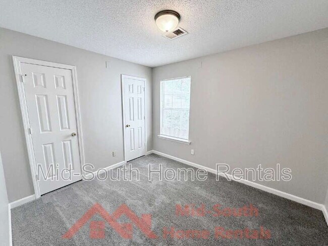 Building Photo - 3942 Chelsea Hill Dr