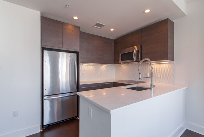 Building Photo - The Perfect Petworth Pad!