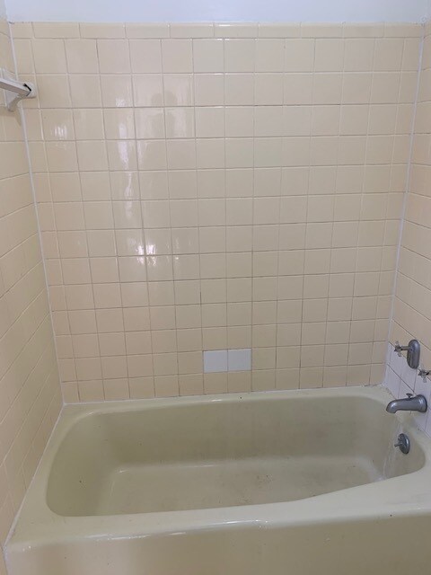 Building Photo - 1504 Dauphin St