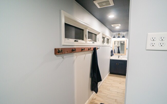 Building Photo - 1547 Norrona Ct SW