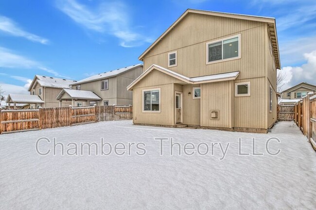 Building Photo - 3593 SW Pumice Ave