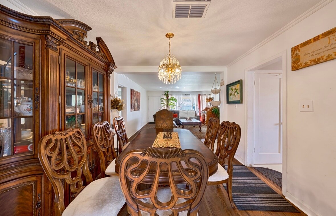 Building Photo - 4205 Lyle St