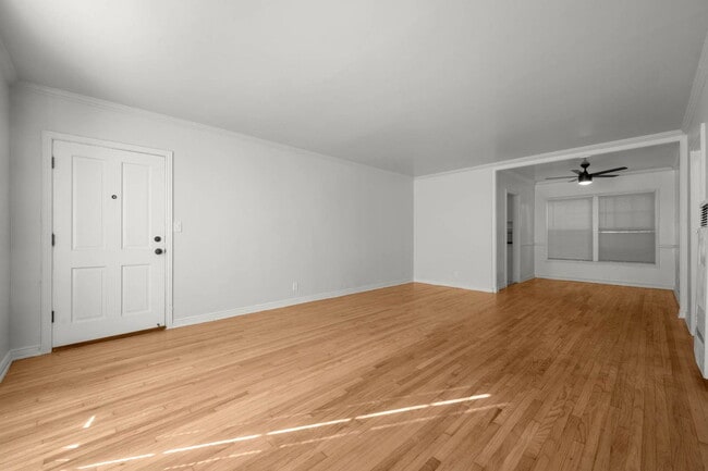 Building Photo - 3339 Stocker St W