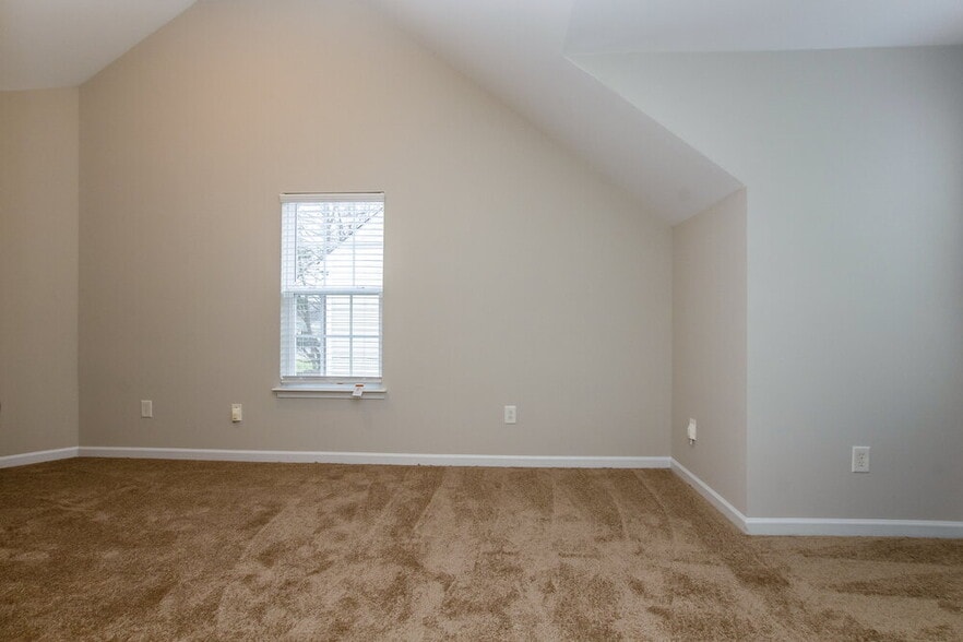 Building Photo - 1558 Kindred Cir NW