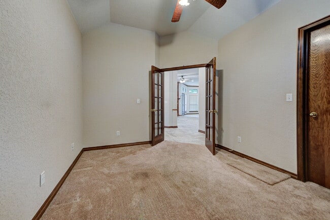 Building Photo - 4808 Baker St
