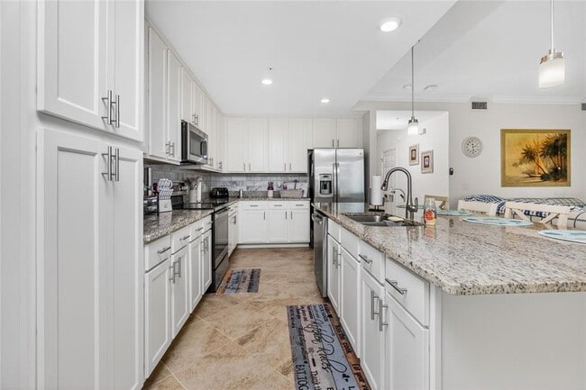 Building Photo - 14081 Heritage Landing Blvd