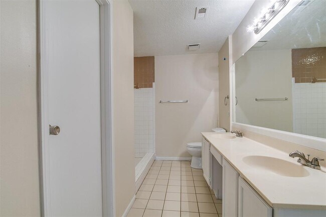 Building Photo - 7223 Caddo Lake Ln
