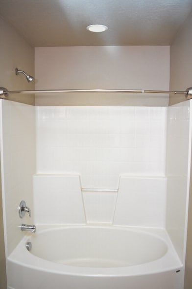 Building Photo - 466 E 2170 N
