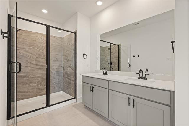 Building Photo - 9609 Dahlia Blvd