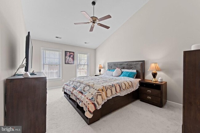 Building Photo - 8104 Creekview Dr