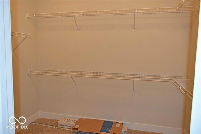 Building Photo - 874 Kinzer Ave