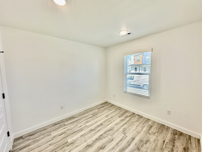 Building Photo - 1101 States Ave