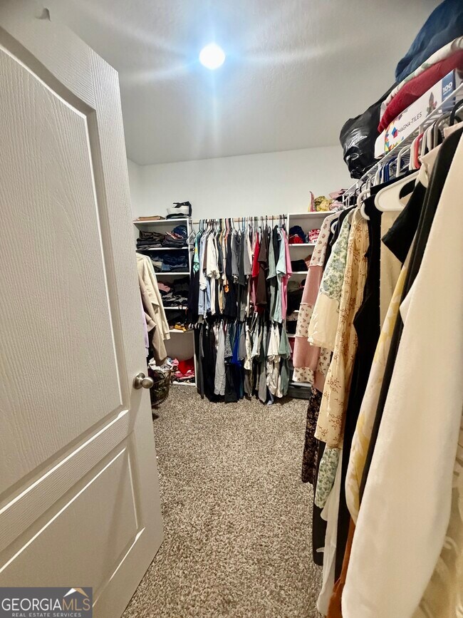 Building Photo - 90 Landing Blvd