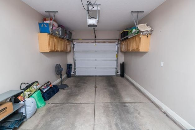 Single Car garage - 1288 N Cedar Blvd