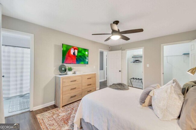 Building Photo - 4521 Coopers Creek Cir SE