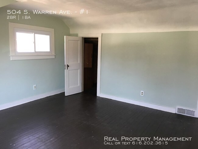 Building Photo - 504 S. Warren #1