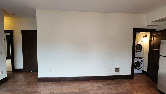 Building Photo - 1634 NW Everett St