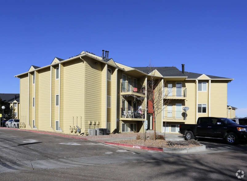 Colony Hills Aparments Colorado Springs, CO Apartment Finder
