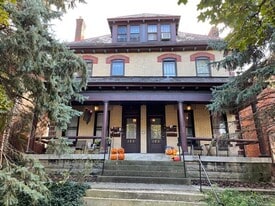 Building Photo - 125 W 1st Ave
