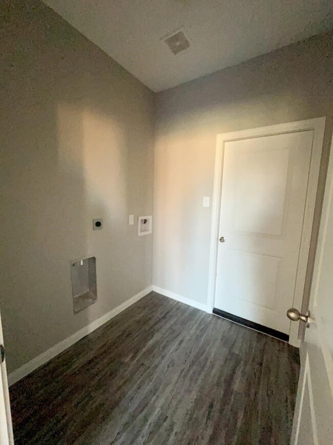 Building Photo - 51 Rd 5102