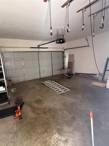 Building Photo - 3420 Binkley Ave