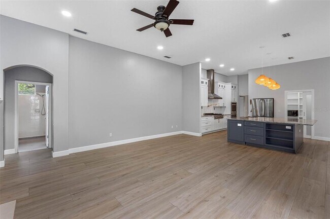 Building Photo - 16750 Ivy Lake Dr