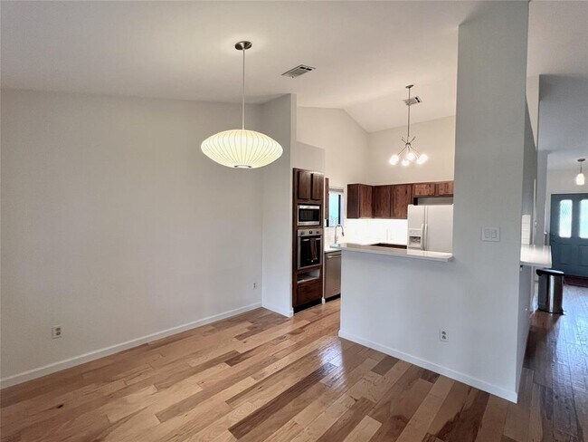 Building Photo - 2905 Goldbridge Dr