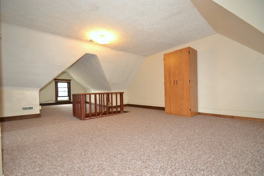 Building Photo - 537 Carroll St