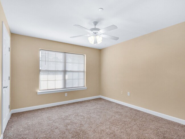 Building Photo - The Residences at Cypress Preserve Beautiful 2B/2B Apartment in FWB in Pristine Nature Setting! *...