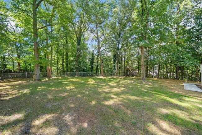 Building Photo - 6147 Allen Ivey Rd