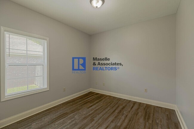 Building Photo - 3 Bed/2 Bath Home in Pearl in Silver Ridge