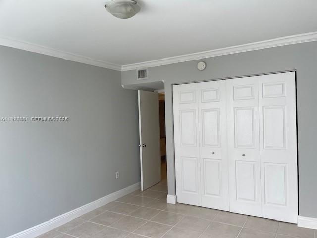 Building Photo - 721 N Pine Island Rd