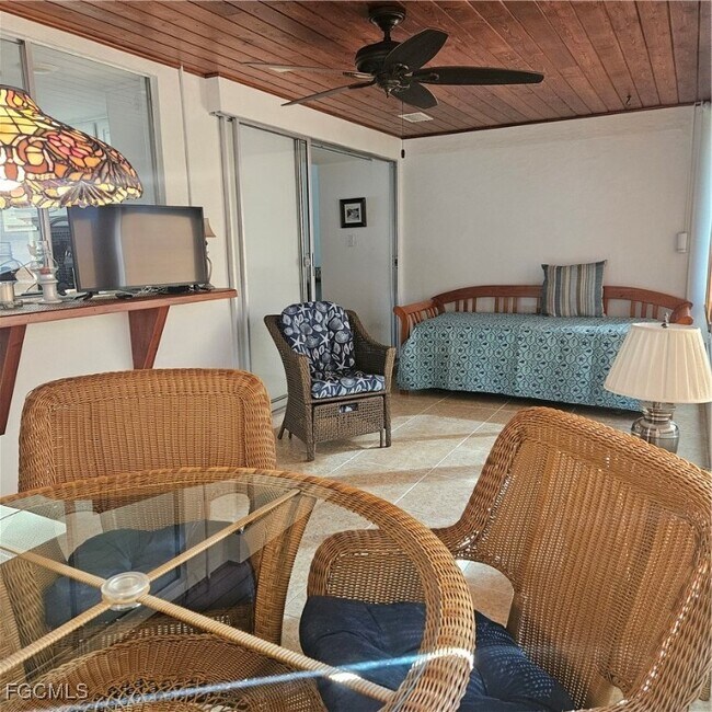 Building Photo - 2248 Harvard Ave