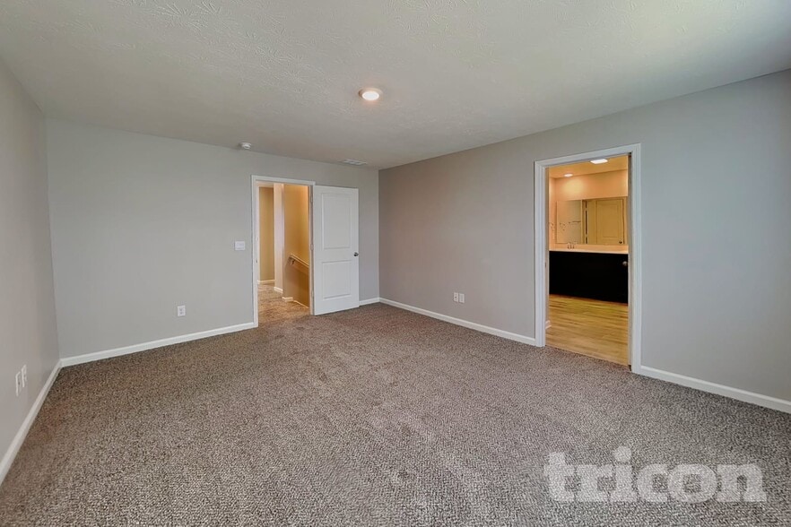 Building Photo - 1810 Downey Ln