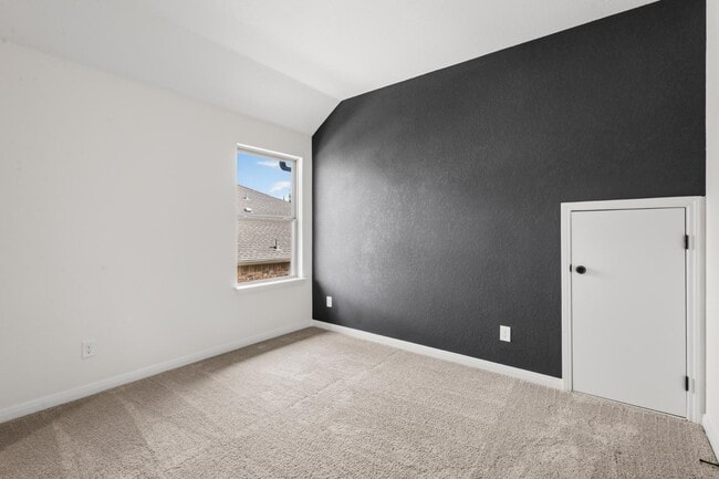 Building Photo - 10224 Cactus Hls