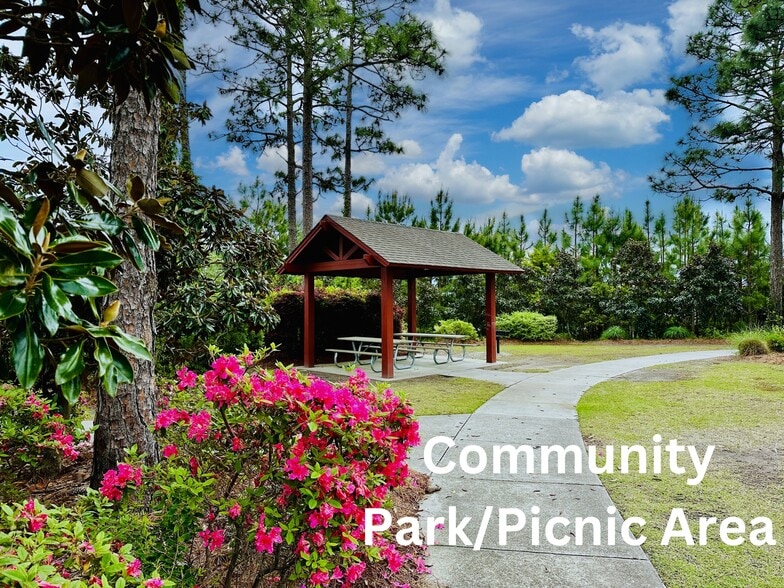 Building Photo - 213 Red Carnation Dr