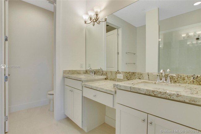 Building Photo - 5651 Hood Rd