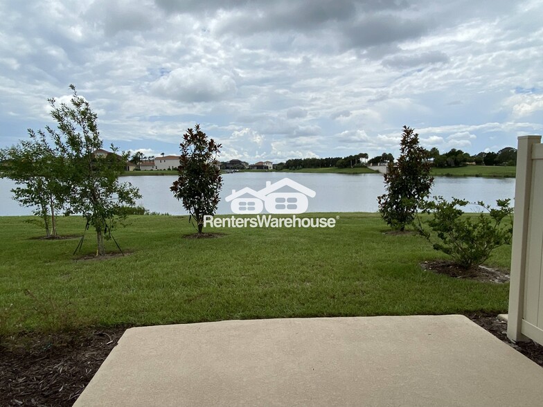 Building Photo - 1272 Lago Vista Ct