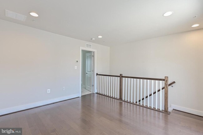 Building Photo - 4808 Garden View Ln