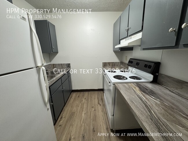 Building Photo - Nice One Bedroom Apartment in Barberton!