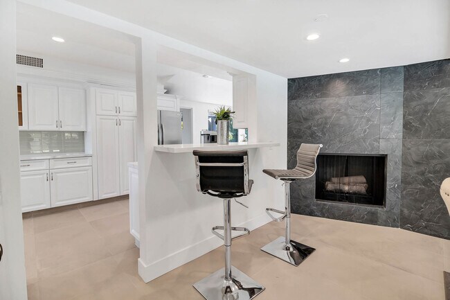 BAR - 16047 Meadowcrest Rd